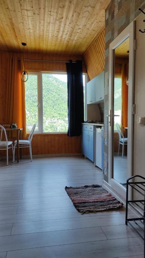 Borjomi Nest Hotell Eksteriør bilde