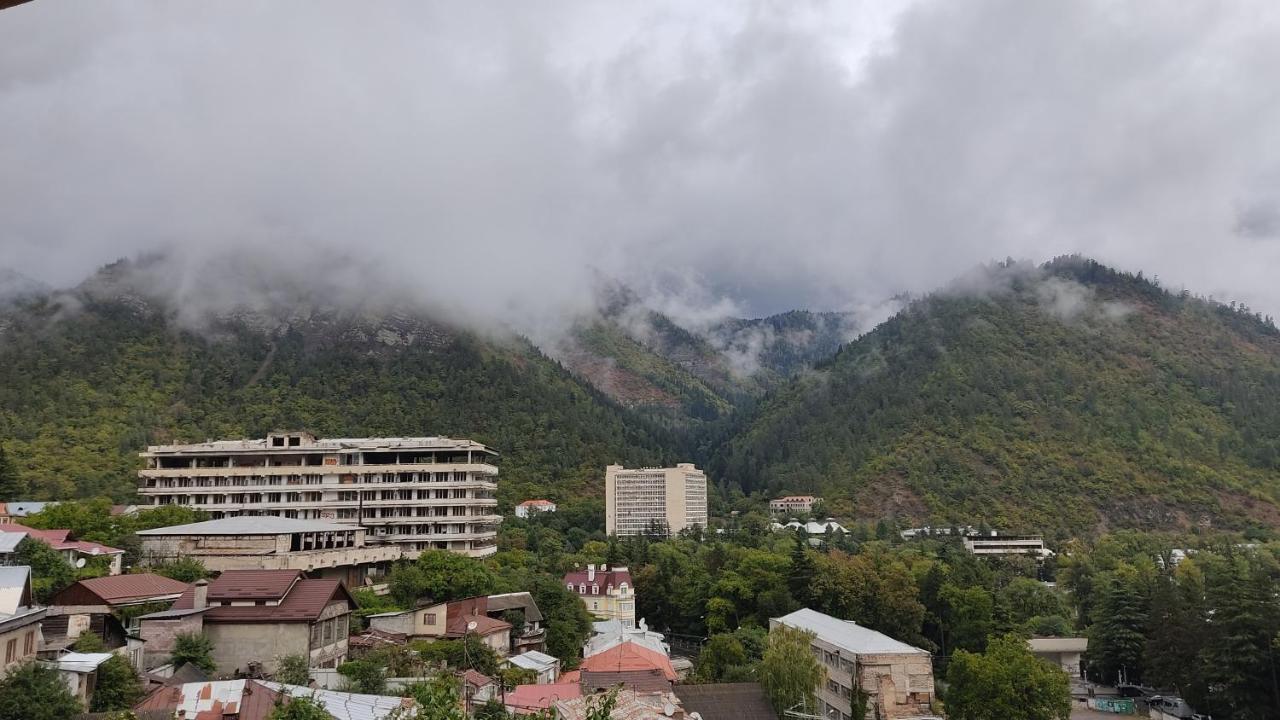 Borjomi Nest Hotell Eksteriør bilde